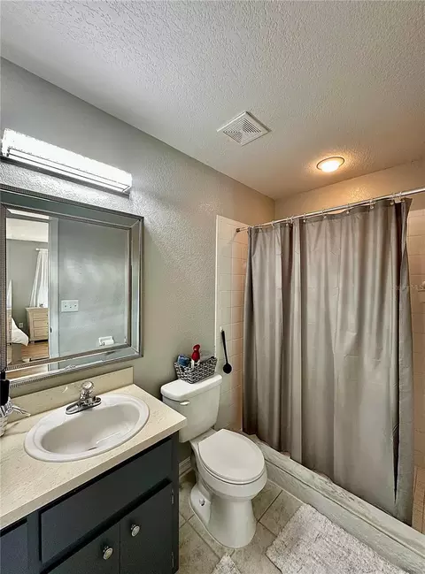 Bath - 802 Marcia Loop, Winter Haven, FL 33884 photo 1 of 1