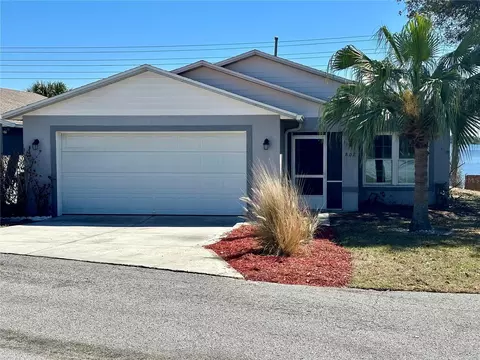 Exterior - 802 Marcia Loop, Winter Haven, FL 33884 photo 1 of 11