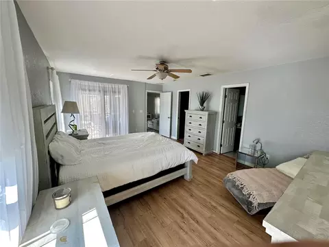 Bedroom - 802 Marcia Loop, Winter Haven, FL 33884 photo 3 of 4