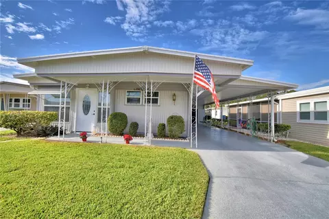 123 Holiday Ln, Auburndale, FL 33823
