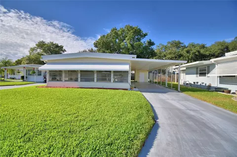 127 Paradise Ln, Auburndale, FL 33823