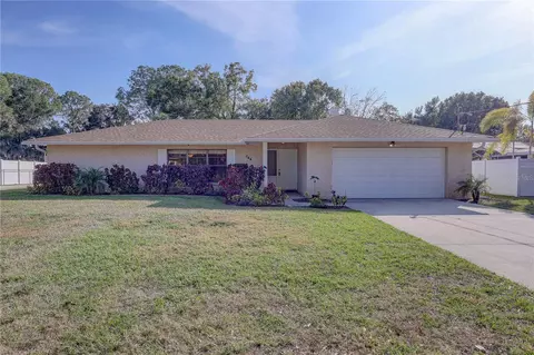 544 Coleman Dr W, Winter Haven, FL 33884