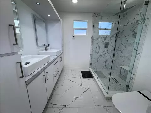 Bath - 4324 Pine Lake Dr, Saint Cloud, FL 34769 photo 2 of 7