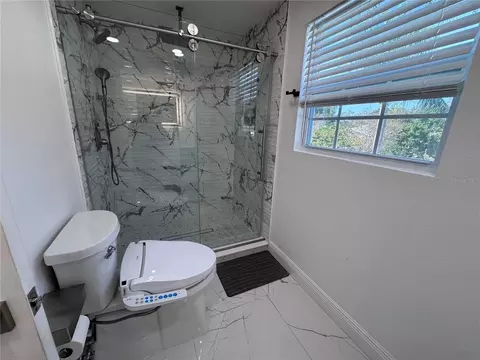 Bath - 4324 Pine Lake Dr, Saint Cloud, FL 34769 photo 4 of 7