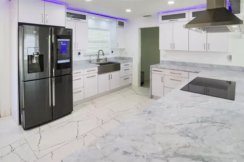 Kitchen - 4324 Pine Lake Dr, Saint Cloud, FL 34769 photo 1 of 6
