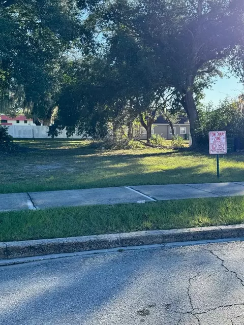 120 H Ave SE, Winter Haven, FL 33880