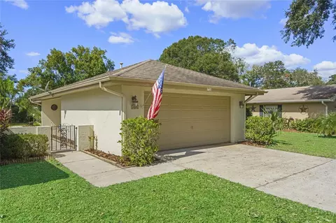 466 Muirfield Ct, Winter Haven, FL 33884