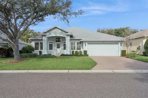 2925 Dayton Dr, Winter Haven, FL 33884