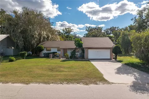 618 3rd St NE, Fort Meade, FL 33841