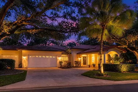 2626 Eagle Ct, Lake Wales, FL 33898