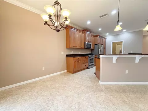 Kitchen - 4577 Back Nine Dr, Winter Haven, FL 33884 photo 2 of 4