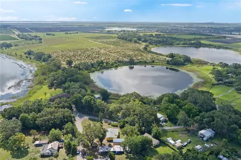 1163 Lake Dr, Waverly, FL 33877