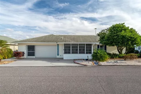 7040 Tamarind Dr, Lake Wales, FL 33898