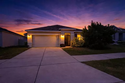 257 Meadowbrook Blvd, Winter Haven, FL 33881
