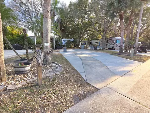 190 Longhorn Dr, Lake Wales, FL 33898