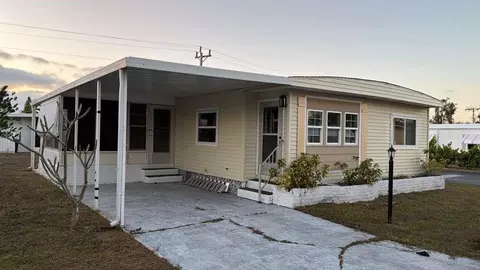 530 Sun Up St, North Fort Myers, FL 33917
