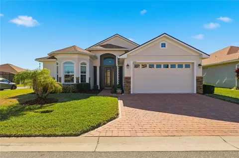 1033 Sawgrass Dr, Winter Haven, FL 33884