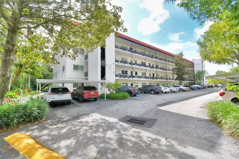 200 El Camino Dr #203, Winter Haven, FL 33884
