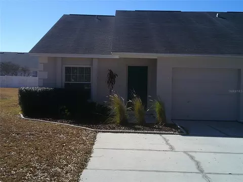 1084 Meadowood Pointe Rd, Lakeland, FL 33811