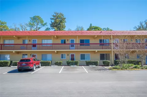 400 El Camino Dr #204, Winter Haven, FL 33884
