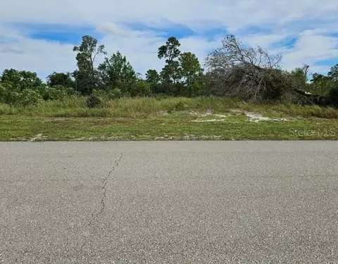 1312 Columbus St, Lake Placid, FL 33852