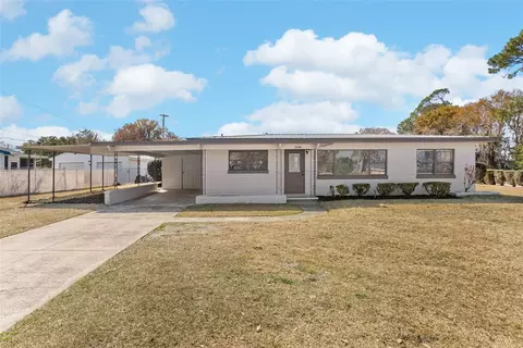 1568 S Lake Shipp Dr, Winter Haven, FL 33880