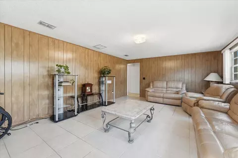 Living - 111 Sunset Dr E, Winter Haven, FL 33881 photo 2 of 5