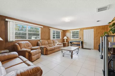 Living - 111 Sunset Dr E, Winter Haven, FL 33881 photo 1 of 5