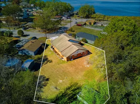 View/Area - 111 Sunset Dr E, Winter Haven, FL 33881 photo 3 of 9