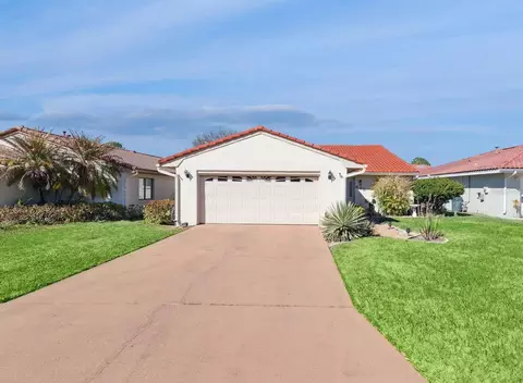 688 Augusta Rd, Winter Haven, FL 33884