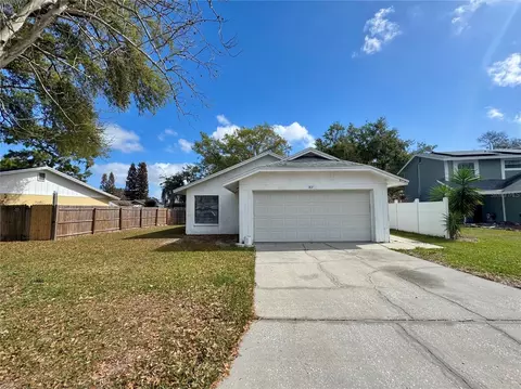 817 Whisper Lake Ct, Winter Haven, FL 33880