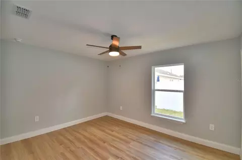 Bedroom - 1040 E Stanford St, Bartow, FL 33830 photo 4 of 9