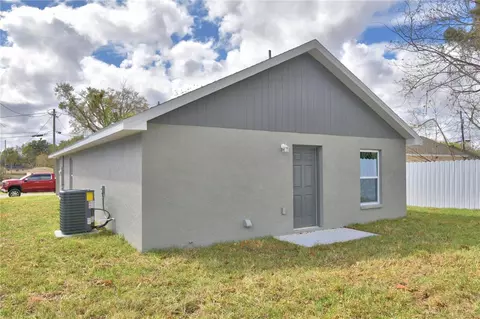 Exterior - 1040 E Stanford St, Bartow, FL 33830 photo 7 of 9
