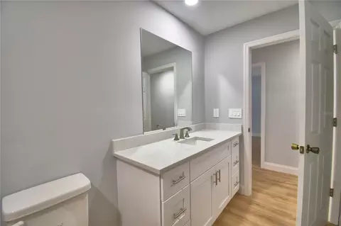 Bath - 1040 E Stanford St, Bartow, FL 33830 photo 8 of 9