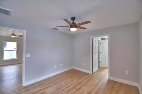 Bedroom - 1040 E Stanford St, Bartow, FL 33830 photo 3 of 9