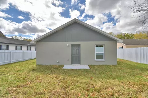 Exterior - 1040 E Stanford St, Bartow, FL 33830 photo 6 of 9