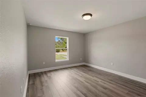 Bedroom - 6809 Dickinson Dr, Sebring, FL 33872 photo 8 of 10