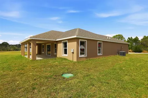 Exterior - 6809 Dickinson Dr, Sebring, FL 33872 photo 4 of 9