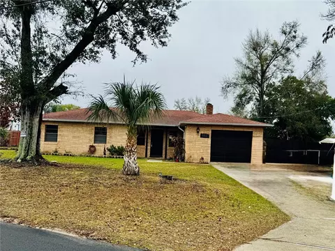 202 S Bingham St, Eagle Lake, FL 33839