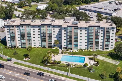 1776 6th St NW #305, Winter Haven, FL 33881