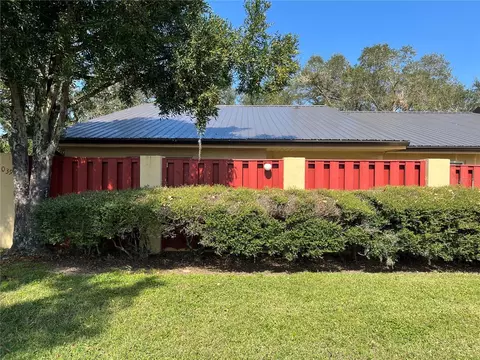 1039 Medinah Dr, Winter Haven, FL 33884