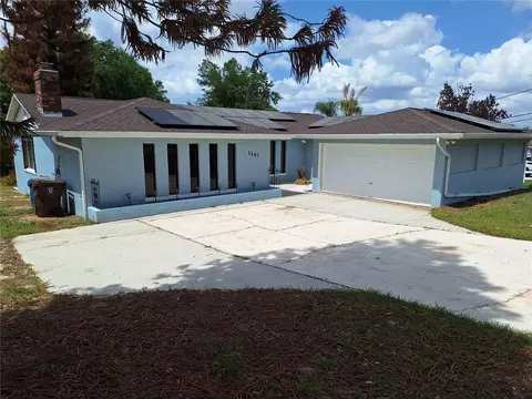 1147 Circle Dr, Lake Wales, FL 33853