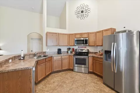 Kitchen - 1789 Kingsmill Dr, Bartow, FL 33830 photo 2 of 4