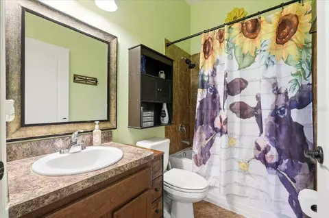 Bath - 1789 Kingsmill Dr, Bartow, FL 33830 photo 6 of 6