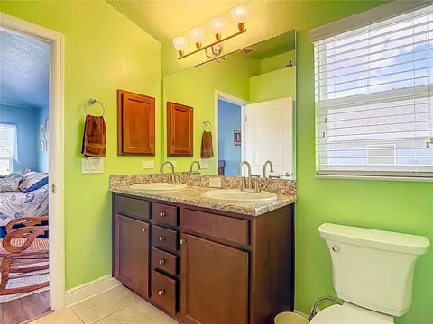 Bath - 1170 Legatto Loop, Dundee, FL 33838 photo 4 of 5