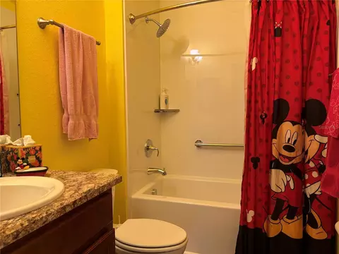Bath - 1170 Legatto Loop, Dundee, FL 33838 photo 6 of 6