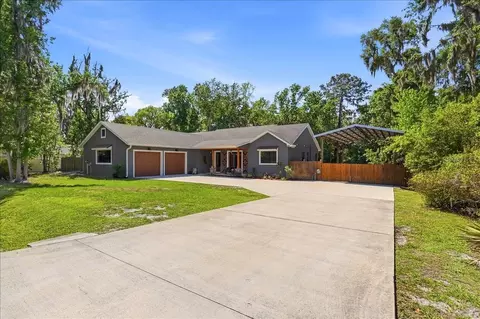 6422 Forestwood Dr W, Lakeland, FL 33811