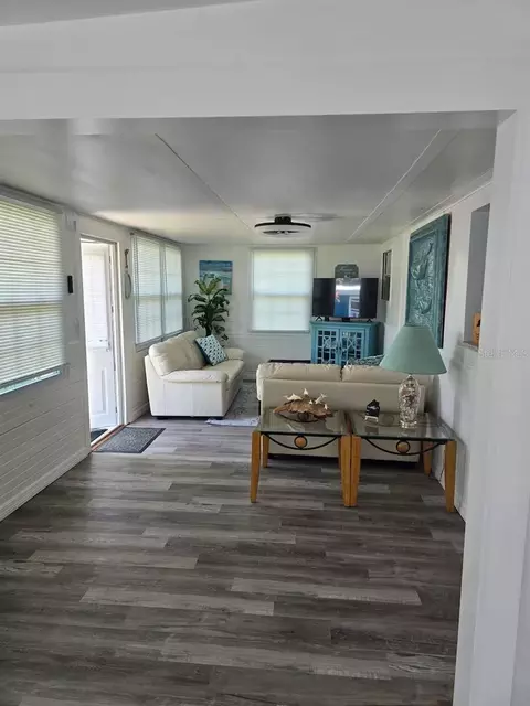 5247 Alpaca Dr, Weeki Wachee, FL 34607 photo 2