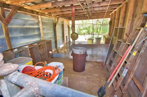 Exterior - 760 Mcclellan Rd, Frostproof, FL 33843 photo 5 of 28