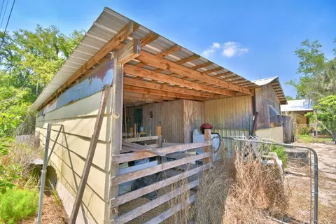 Exterior - 760 Mcclellan Rd, Frostproof, FL 33843 photo 8 of 28
